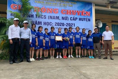 Đội bóng chuyền nữ học sinh Trường THCS Tịnh Hiệp đoạt giải Nhì cấp huyện năm học 2020-2021
